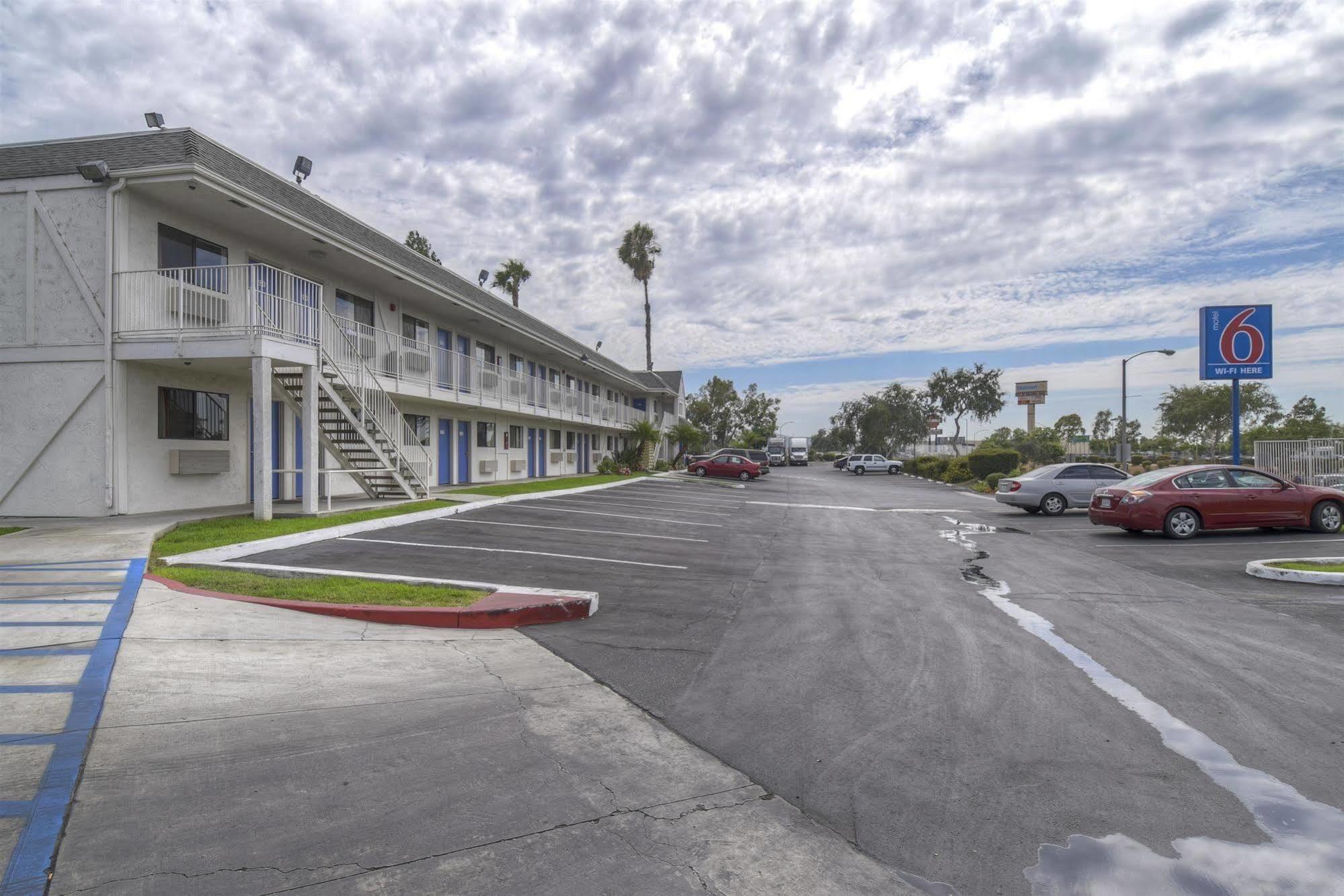 Motel 6-Baldwin Park, Ca - Los Angeles מראה חיצוני תמונה